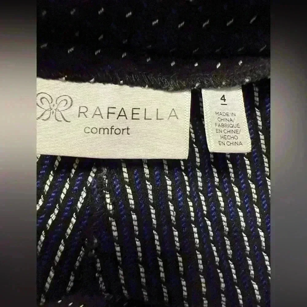 Rafaella Comfort stretchy elastic waist pull on dress pants Women’s size 4 EUC